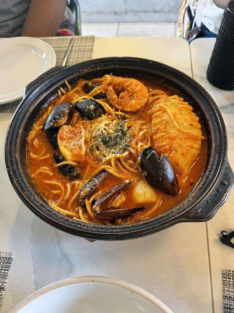 IL FIORA Menu image 3